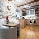 Apartment Like Salme 31